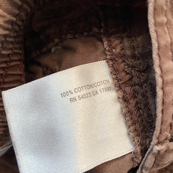 Brown cargo shorts - Picture 3 of 3